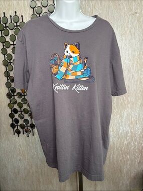 Knittin' Kitten Teeturtle Tee- Gray